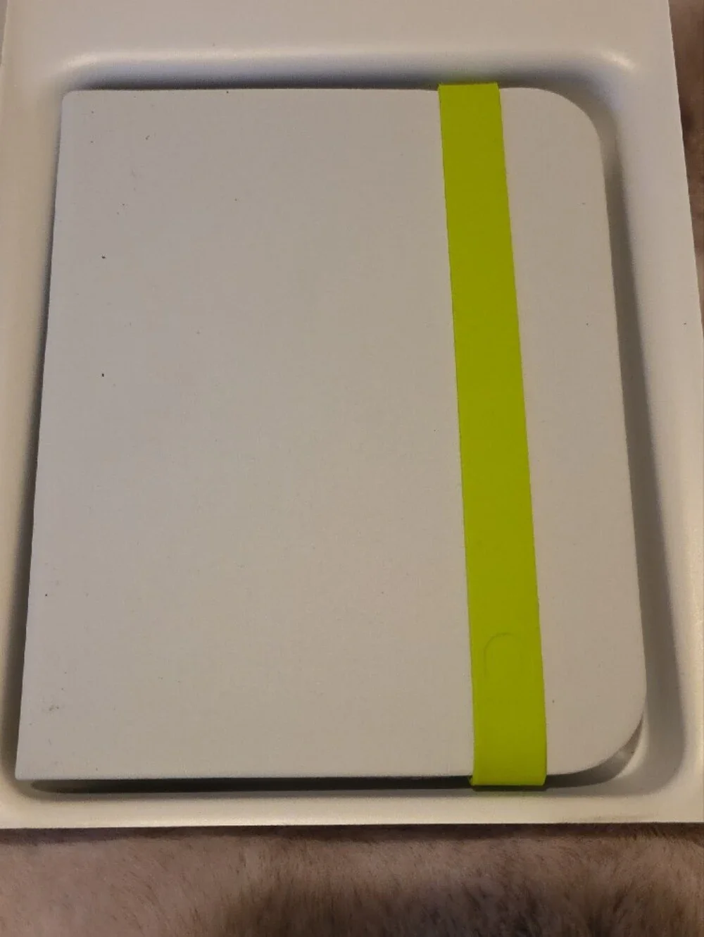 Nook 2nd Edition Ebook Covers - Red and White with Lime Strap